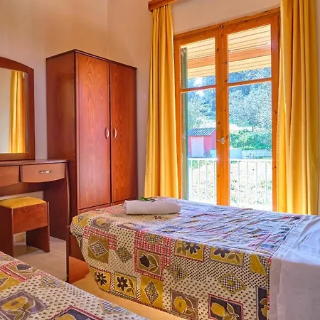 Theodora Agios Stefanos Corfu Semesterbostad *